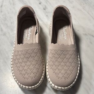 Skechers Women's Tan Espadrilles